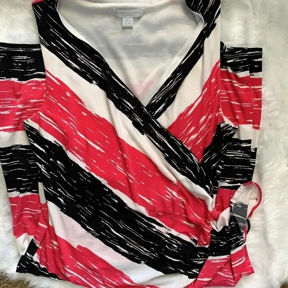V-Neck Dress - Picture 3 of 7